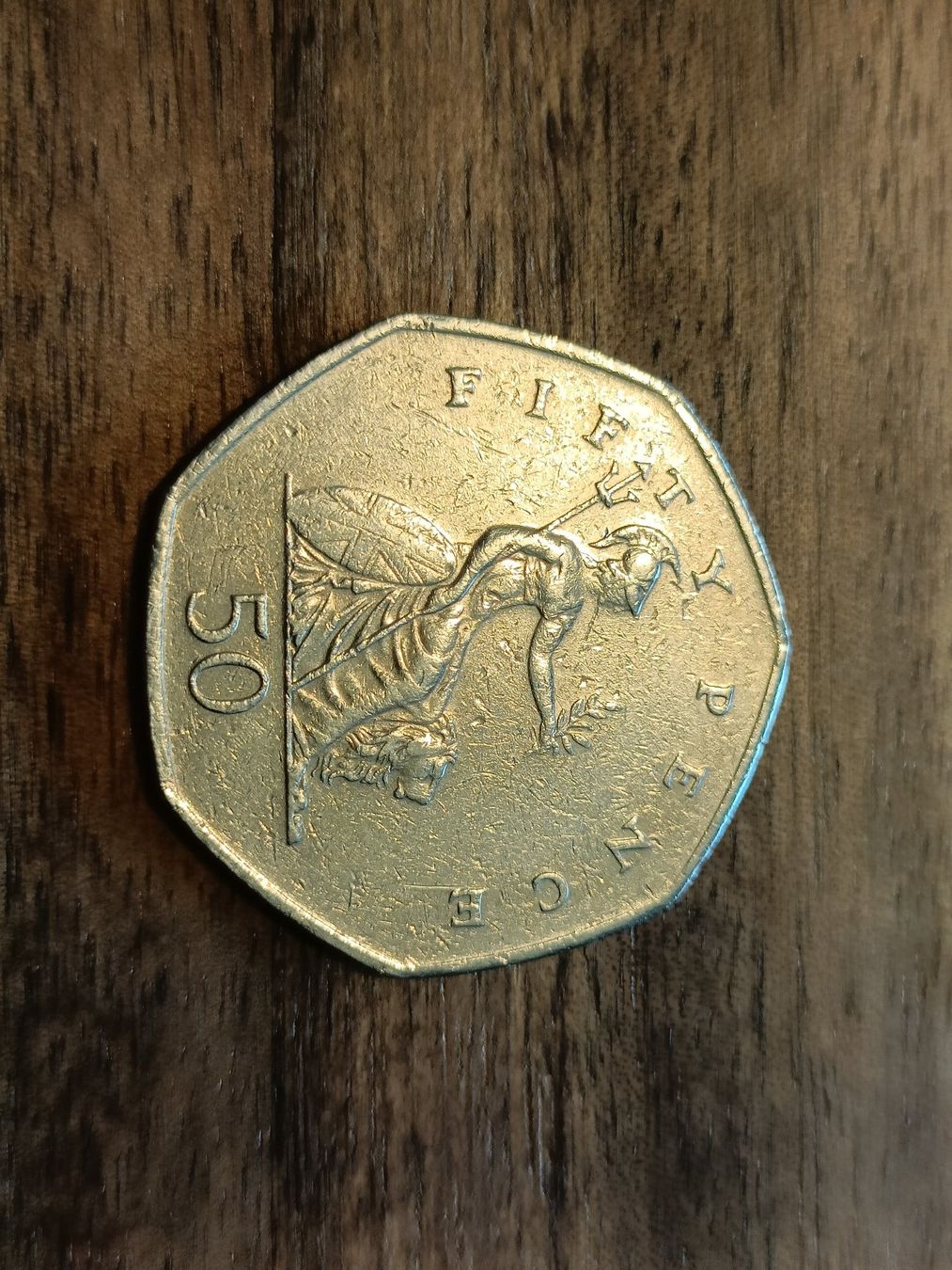 Alle Münzen: Une pièce de 50 PENCE  / ELISABETH II  1997 – Gebraucht aus Sion von dav_96jh 2