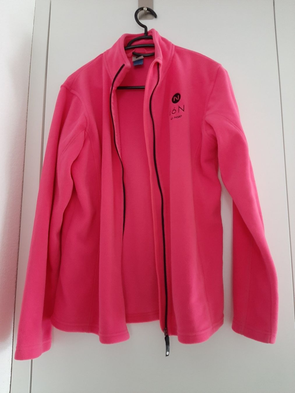 46 Nord Jacken: Fleece - Jacke Marke 46 N, knalliges pink, Grösse 176 – Gebraucht aus Menziken von Rien1