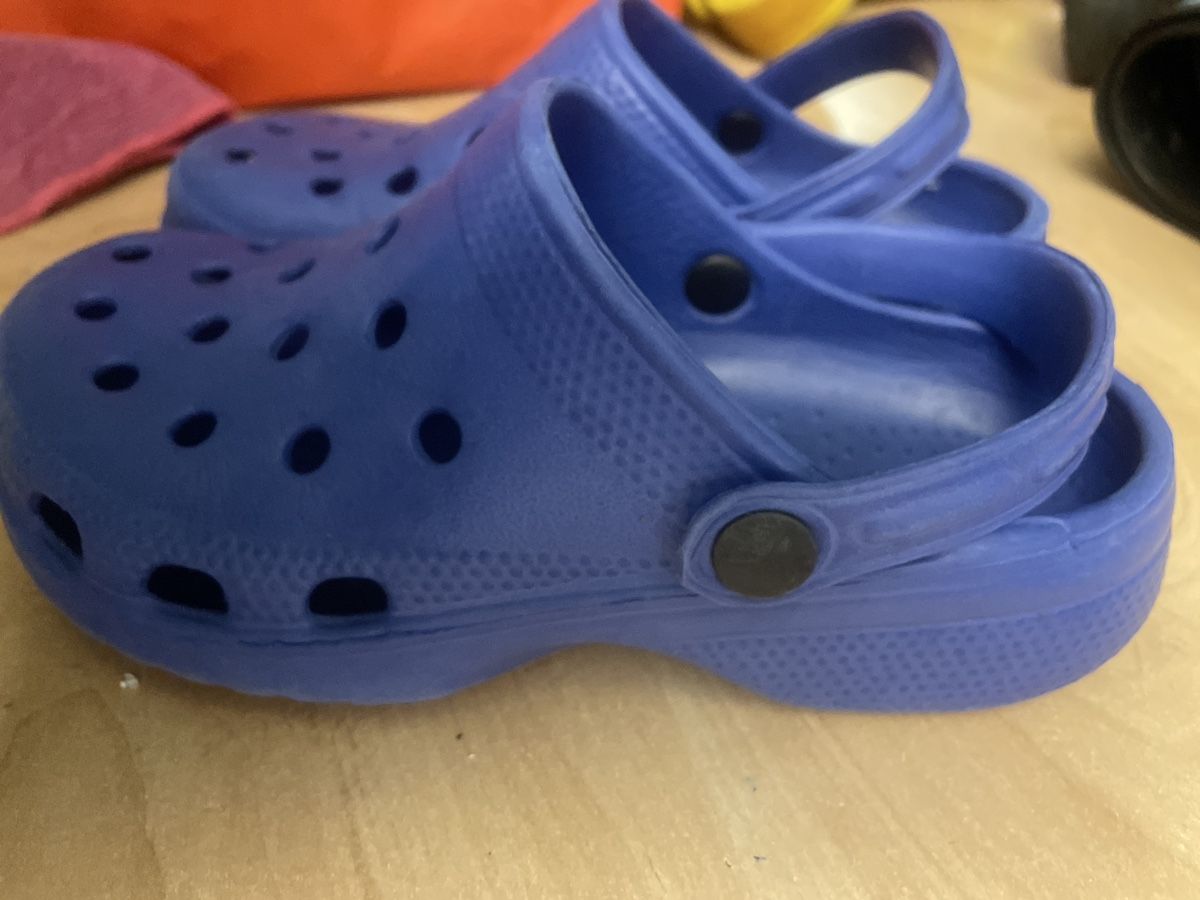 Scarpe per ragazzi: Clogs blau Grösse 31  – Usato da Obergerlafingen venduto da cabo4