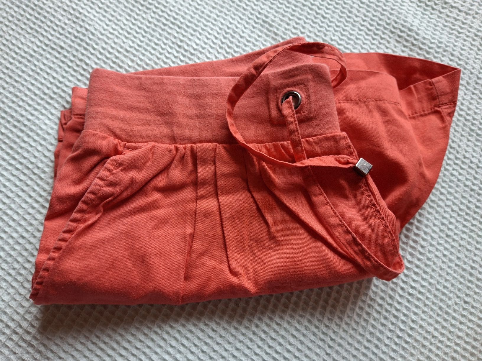 Orsay Pantaloni: Short rouge taille XS 100% coton marque Orsay  – Usato da Villiers venduto da san_jn5w 7