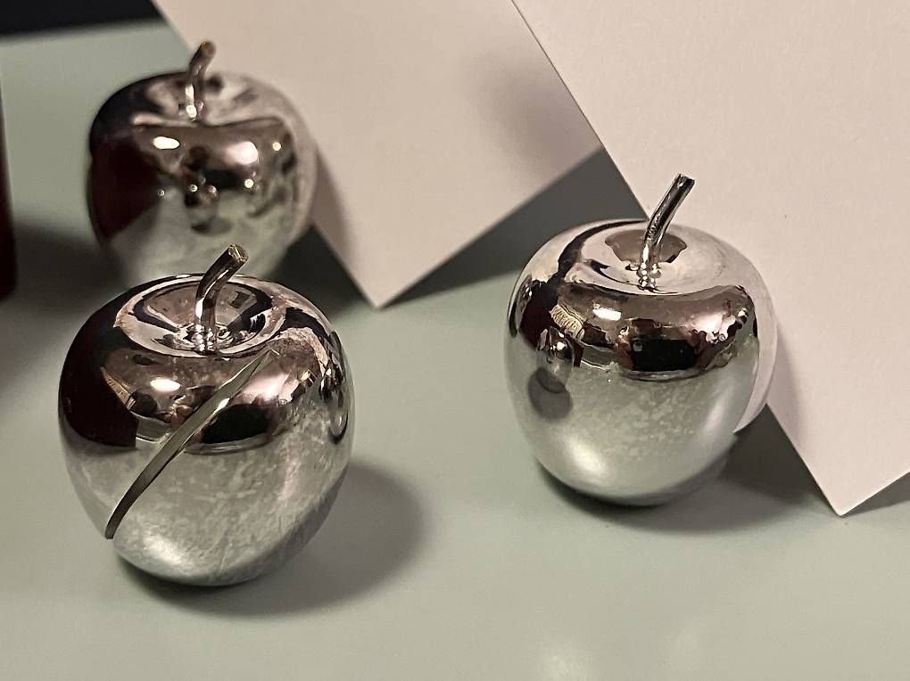 Supporti a parete: 6 Tischkarten-Halter, Stahl – Nuovo e nell'imballaggio originale da St. Gallen venduto da jbr_q7tx
