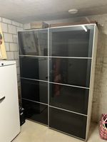 Moderner Schwebetürenschrank – Glasfronten - 1,50m breit