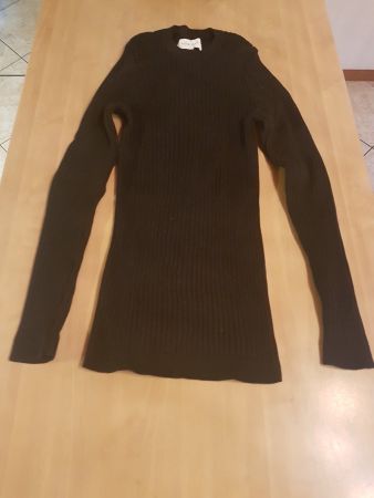Pull près du corps noir marque Pier One