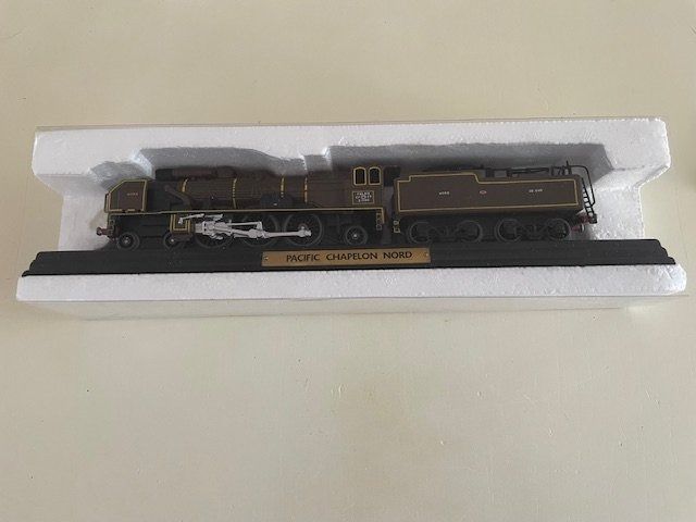 Modellini di ferrovie: locomotive – Nuovo e nell'imballaggio originale da Ursy venduto da DK8