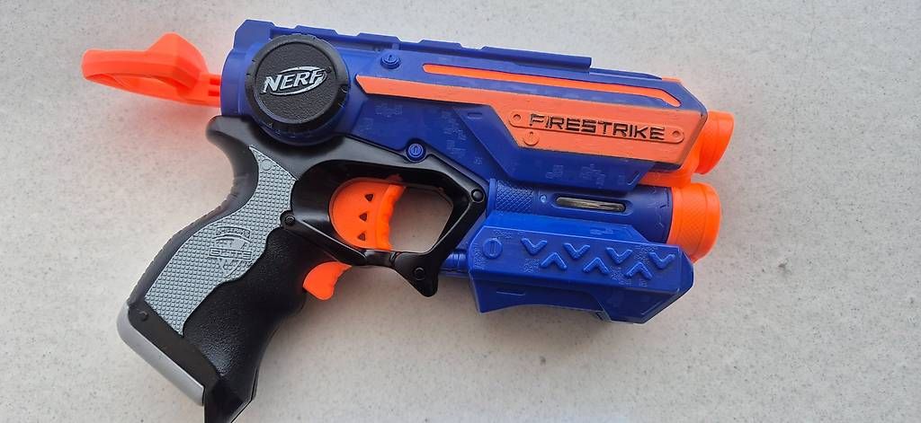 Giocattoli: NERF N-Strike Elite Firestrike inkl. 30 Darts – Usato da Arbon venduto da Ftdata