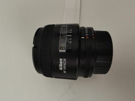 Nikon AF NIKKOR 85mm f/1.8D – lichtstarkes Portrait-Objektiv
