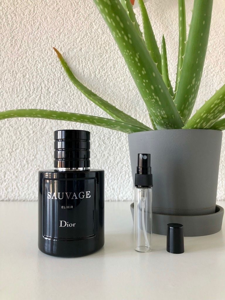 Dior Profumi & Eau de Toilette: Dior Sauvage Elixir 5ml Abfüllung – Nuovo (secondo la descrizione) da St. Gallen venduto da Marcus1996