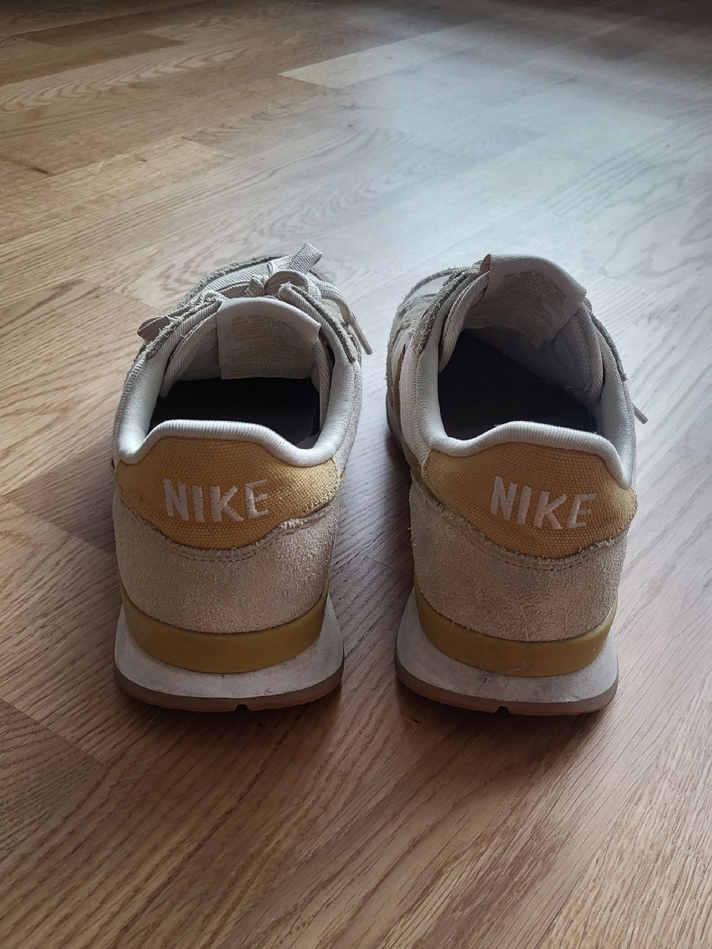 Nike Damenschuhe: Nike Sneakers - Gr. 40 – Gebraucht aus Thun von _andi 4