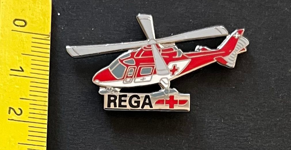 Rega Placchette & Badge: Rega Helikopter/ Pin – Usato da Ostermundigen venduto da DaxKarten-75