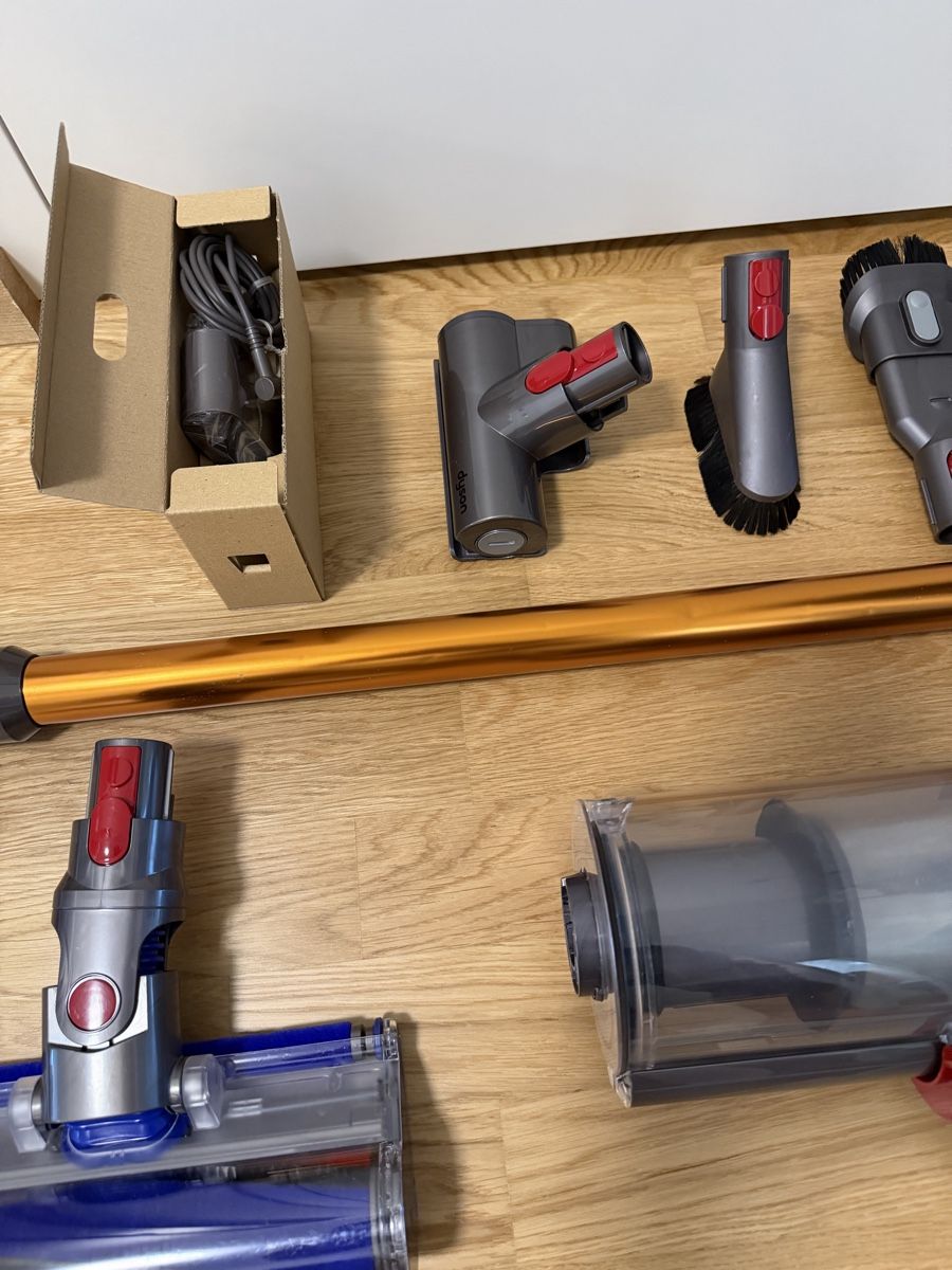 Dyson Staubsauger & Zubehör: Dyson v11 absolute  – Gebraucht aus Meyrin von SA_3006 2