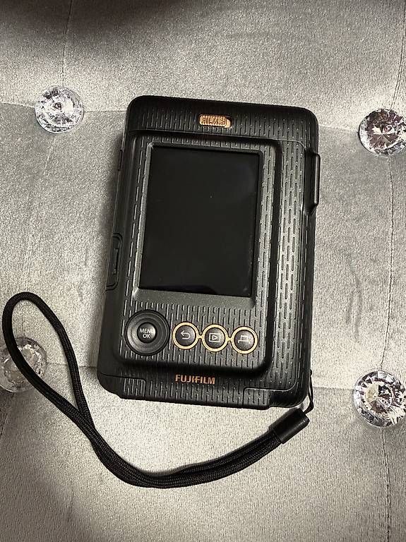 Fotocamera: Instax mini LiPlay Sofortbildkamera – Usato da Dietikon venduto da R_Bes 1