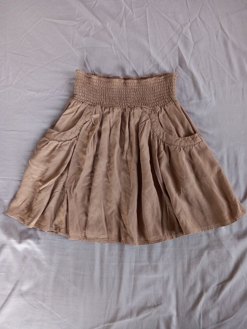 Röcke: Jupe brune clair/beige en viscose – Gebraucht aus Faoug von per_kp6r