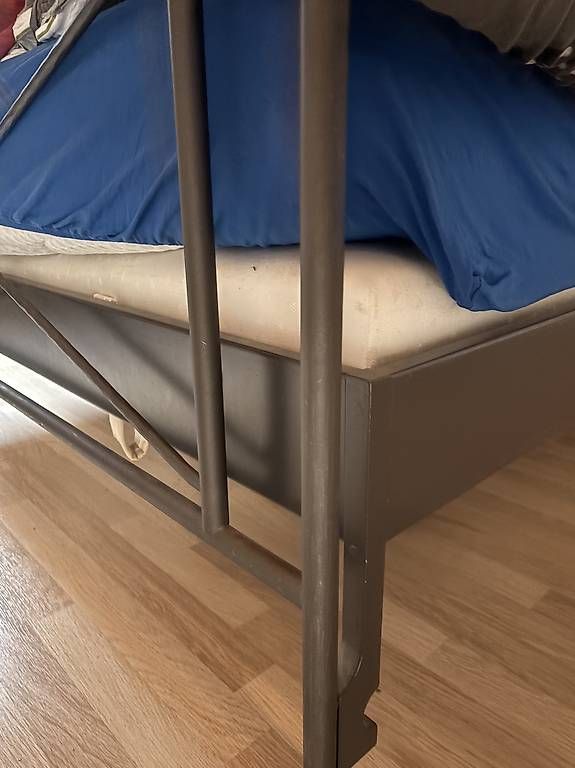 Letti: Bett inkl. 2 Nachttische – Usato da Lengnau AG venduto da rockzipfel 1
