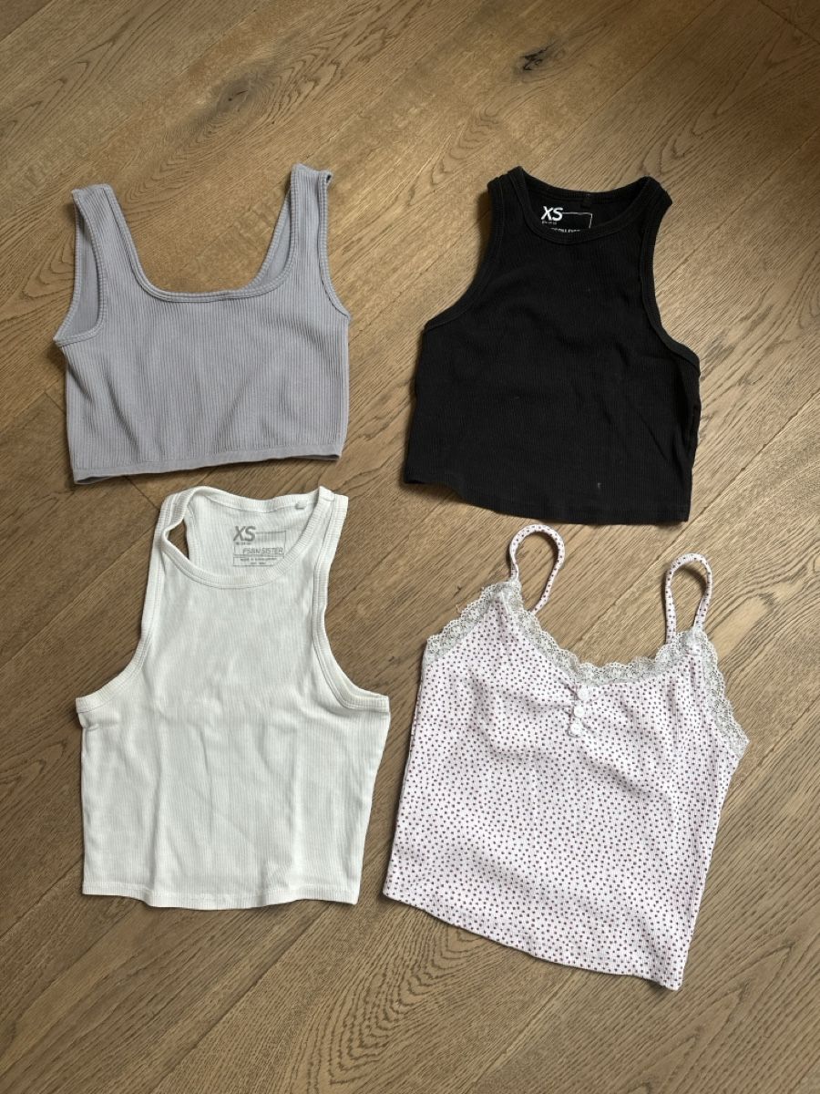 Lotti di vestiti: Tops im Set, Grösse XS – Usato da Seon venduto da Melanie82 3