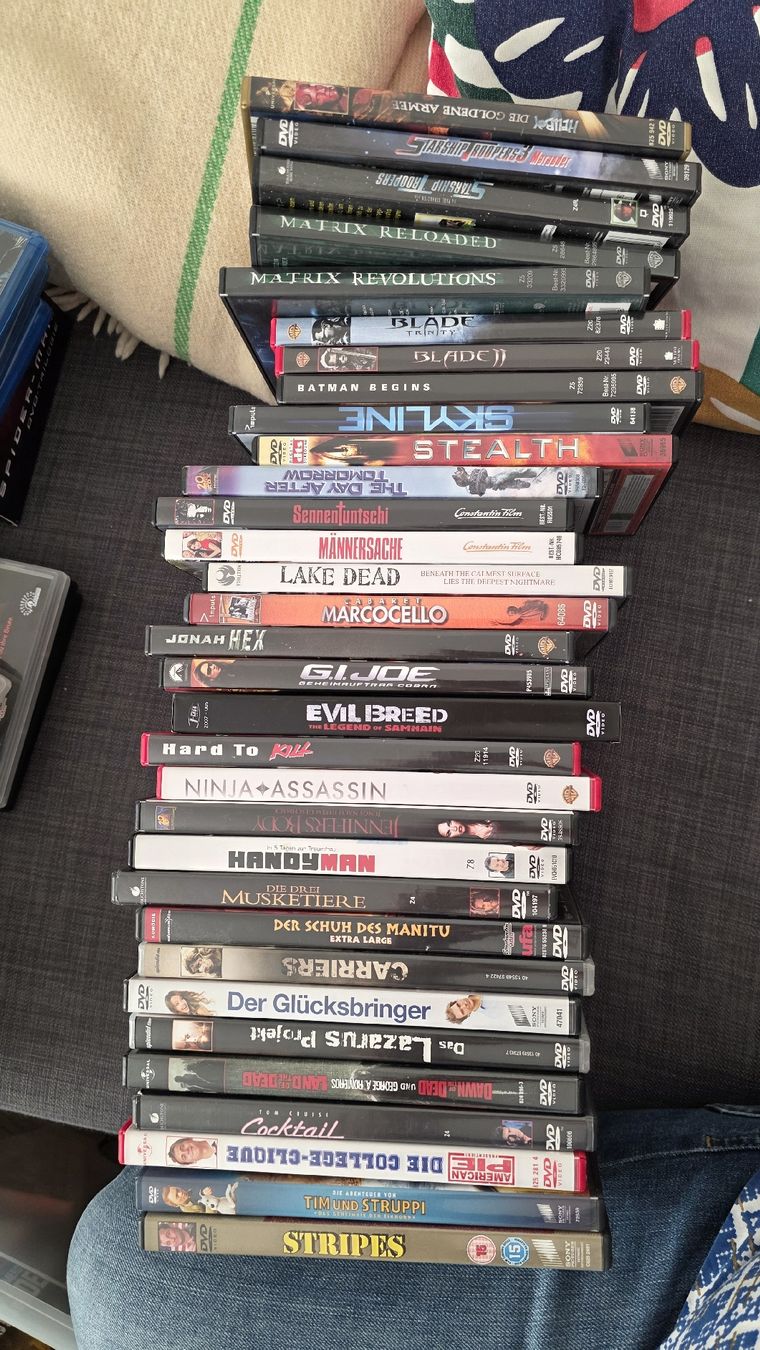 Tutti i DVDs: DVD Sammlung – Usato da Zumikon venduto da Ch31044 2
