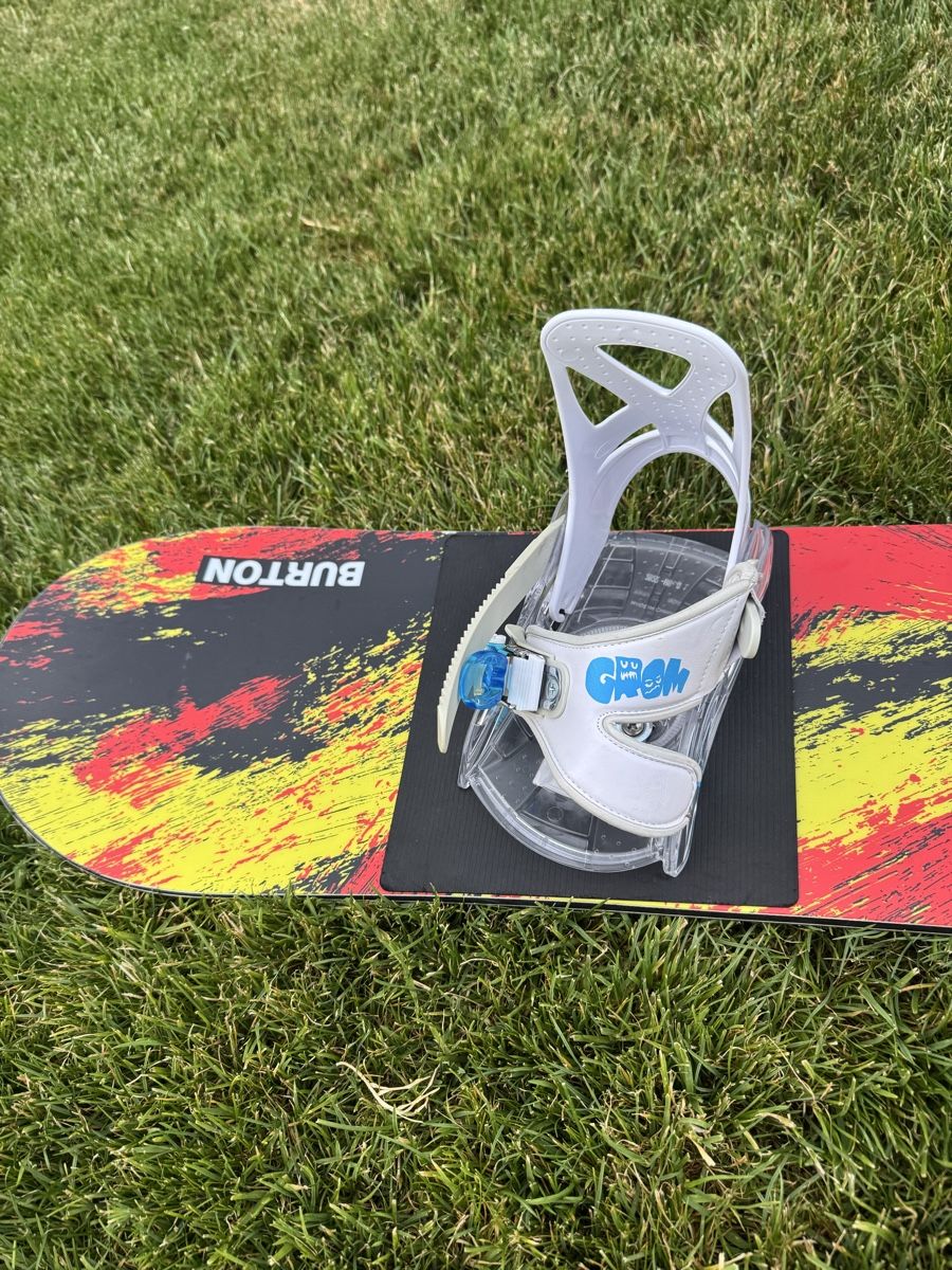 Board: Burton Grom Snowboard with bindings for a child – Usato da Thônex venduto da goz_yf2c 1