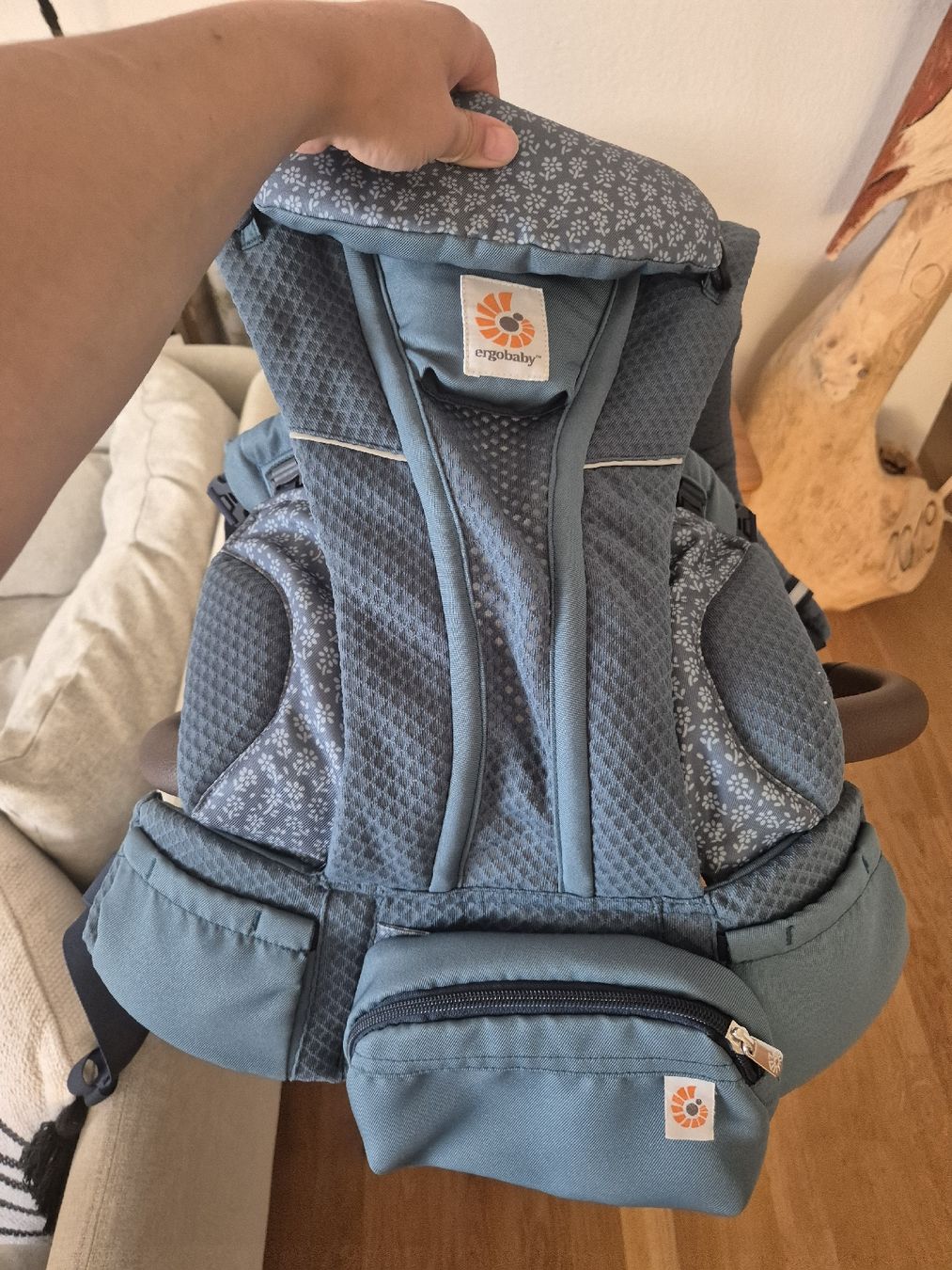 Ergobaby Bauch- & Rückentragen: Ergobaby Omni Breeze  – Neu (gemäss Beschreibung) aus Schöftland von nad_595y