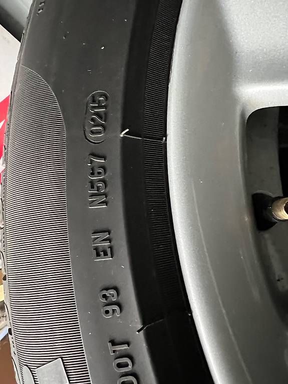Pneumatici & Ruote complete: BMW ALURÄDER – Usato da Kreuzlingen venduto da Boss2017 2