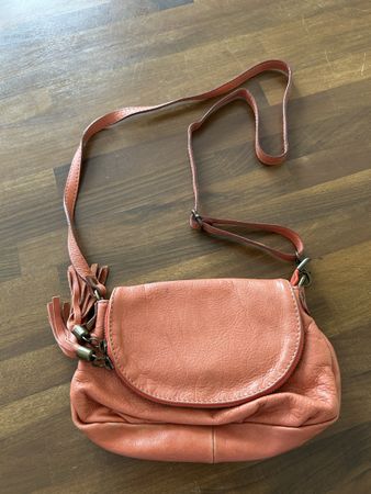 Boho Echtleder Umhängetasche Koralle – Made in Italy 