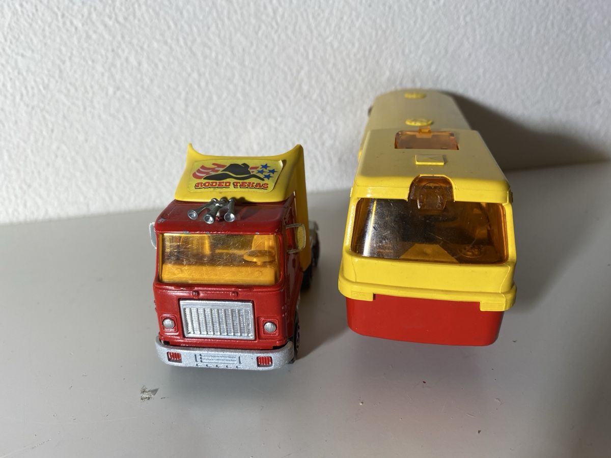Majorette Modellini d'auto: Majorette LKW – Usato da Winterthur venduto da ben_9vxx 1