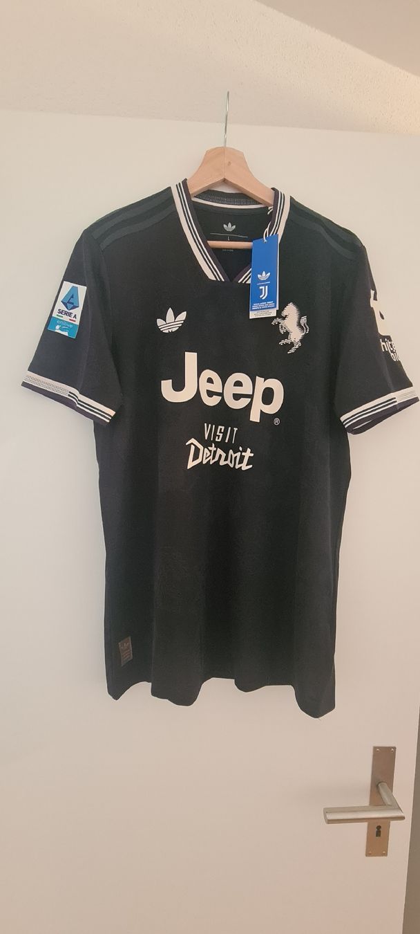 Juventus Leibchen & Hosen: Juvents Third Authentic Trikot 25/26 – Neu und originalverpackt aus Frauenfeld von mas1750