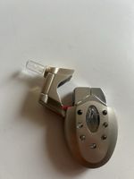 Feuerzeug Klappbar Silberfarben mit Flamme (S40)
