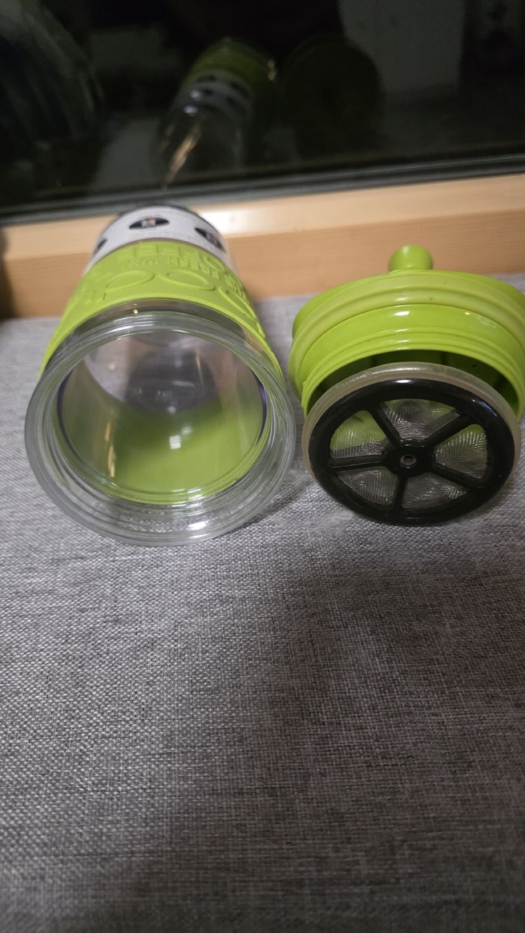 Bodum Macchine per caffè & Macchine per espresso: Bodum Kaffeebereiter, Teebereiter Reisebecher Grün Neu – Nuovo (secondo la descrizione) da Grossaffoltern venduto da kaefer14 1