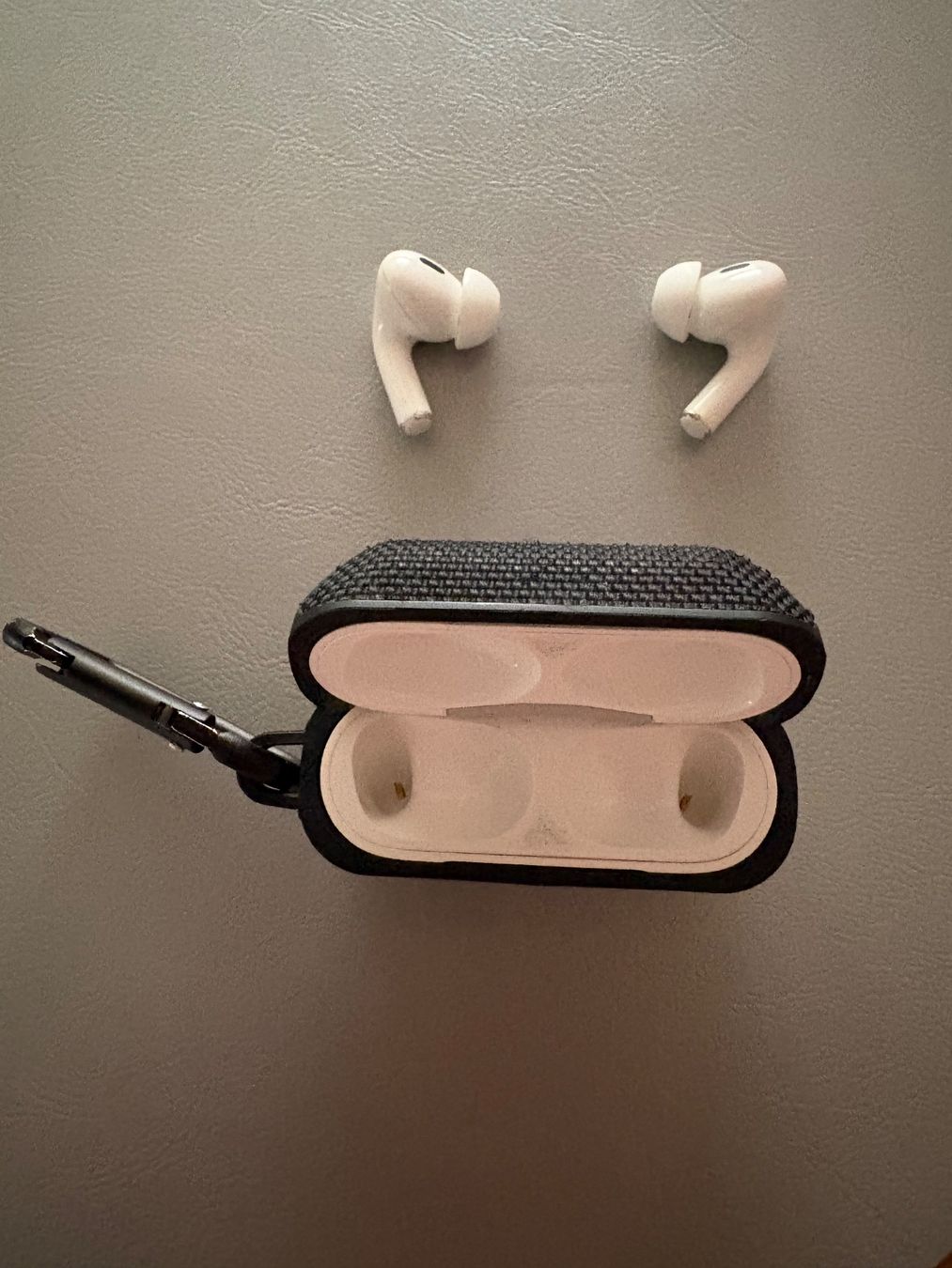 Apple Kopfhörer: Apple AirPods Pro 2 – Gebraucht aus Horgen von Pupygin84 1