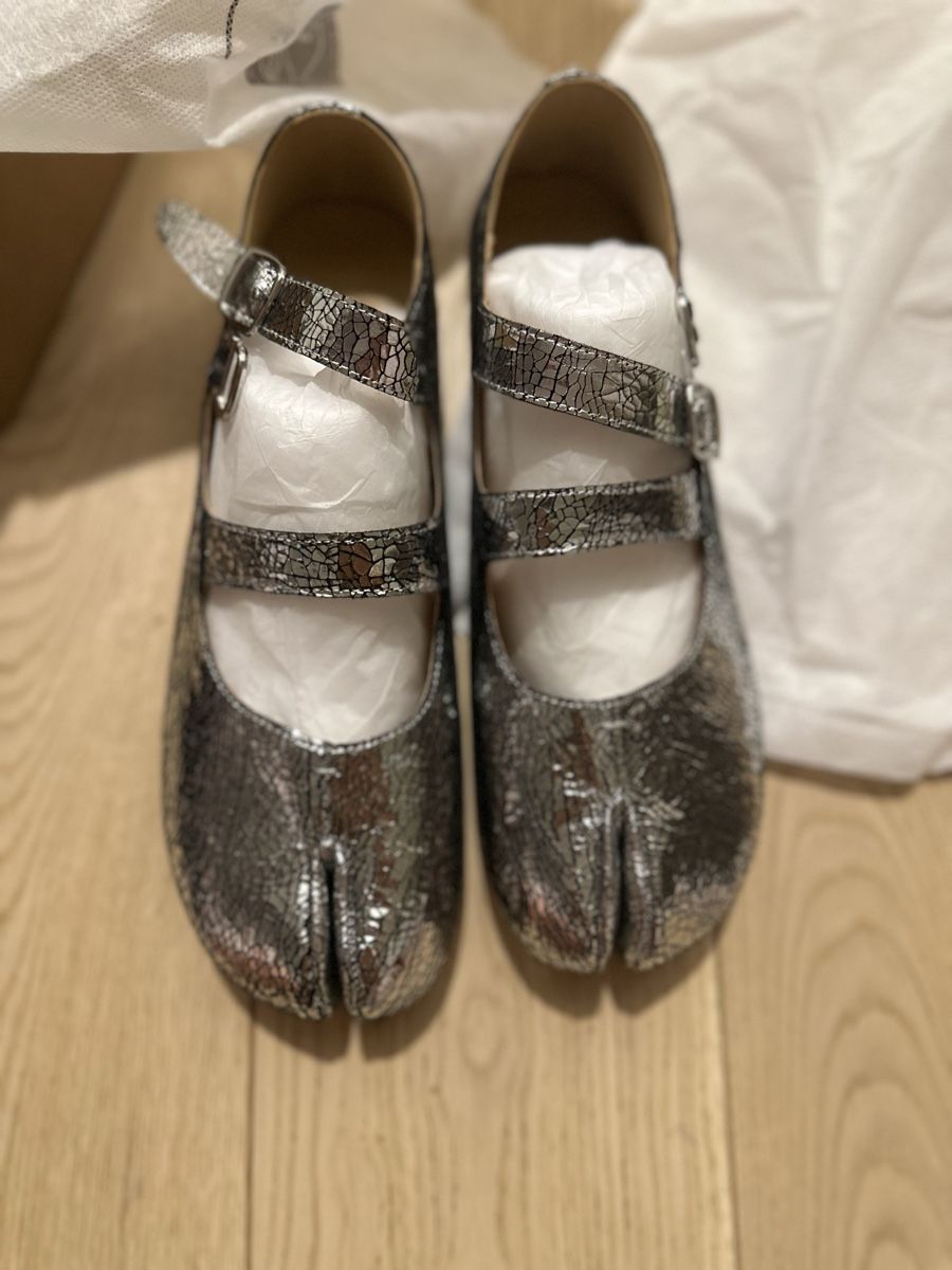 Scarpe da donna: Split-toe Mary Jane Shoes Size 39 Silver Crackled Leather – Nuovo e nell'imballaggio originale da Troinex venduto da AnnaAbanin
