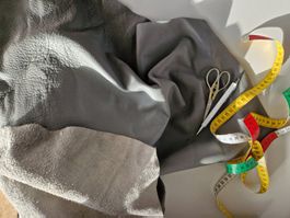 Leder Reste Möbelleder grau