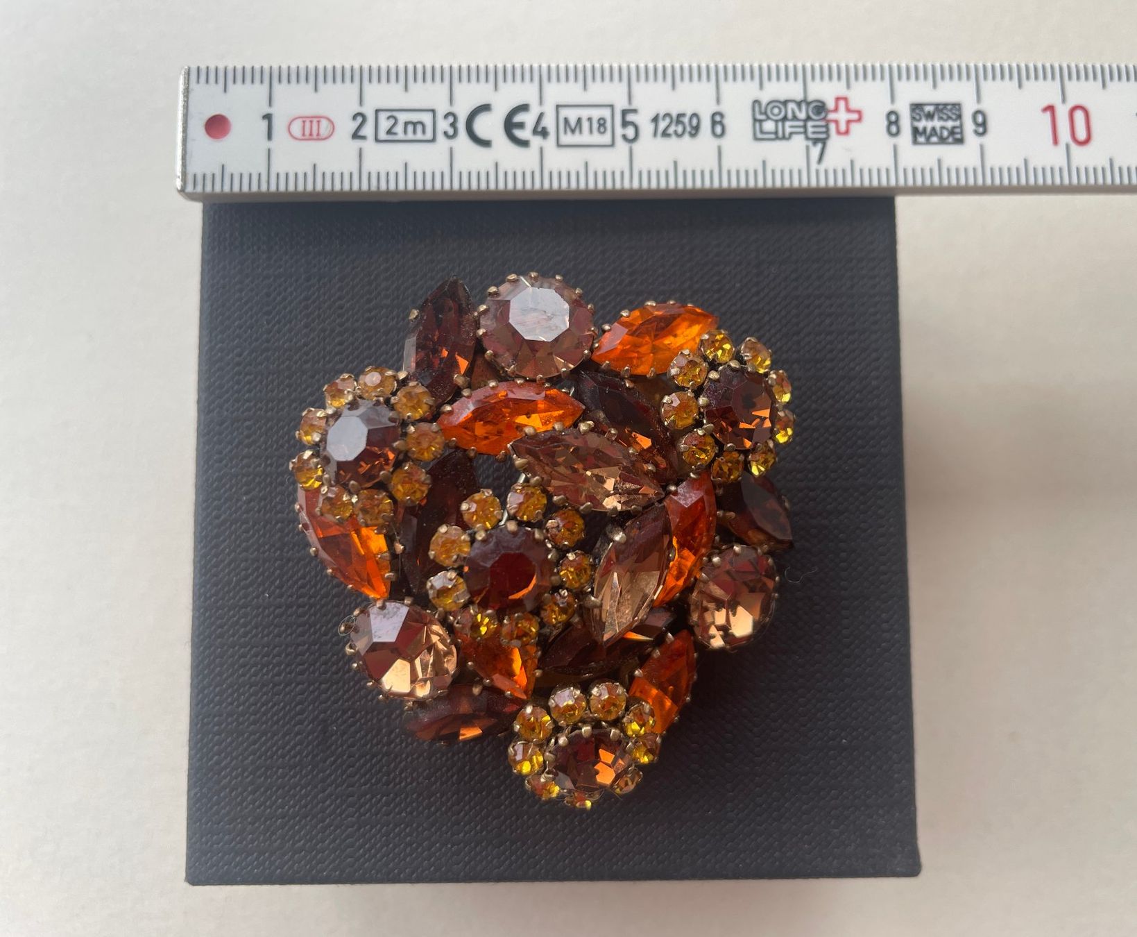 Spille & Fermagli: BROSCHE aus edlem Strass – Usato da Zürich venduto da ricoroco 3