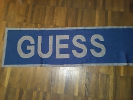 Super weicher Guess Schal mit Wendemotiv in dunkelblau/grau