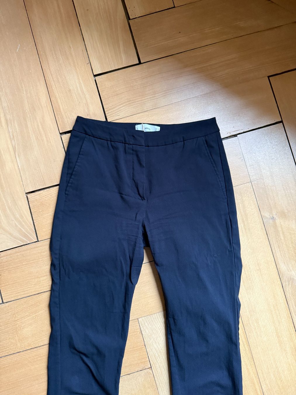 Mango Pantalons: MANGO - Hose dunkelblau 36 – D'occasion à Zürich par Diazaio 1