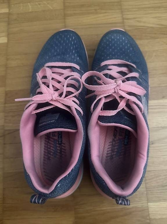 Scarpe per ragazze: skechers – Usato da Fehraltorf venduto da Cris25m 1