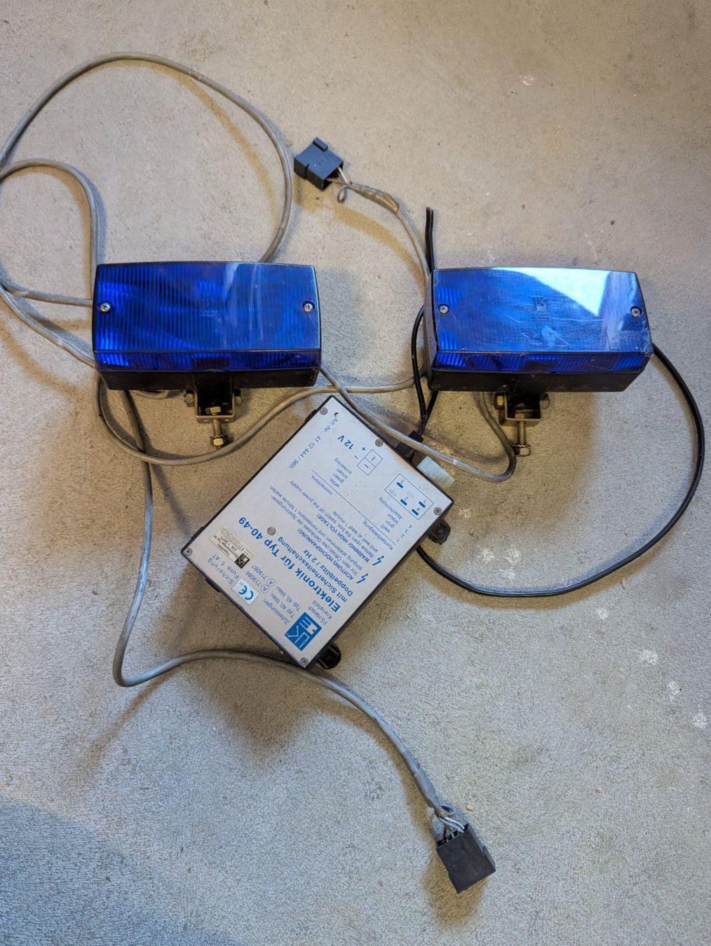 Accessori per altri veicoli: Hänsch Frontblitzer-Set 12V – Typ 40-49 Doppelblitz – Usato da Trimbach venduto da Toumu2
