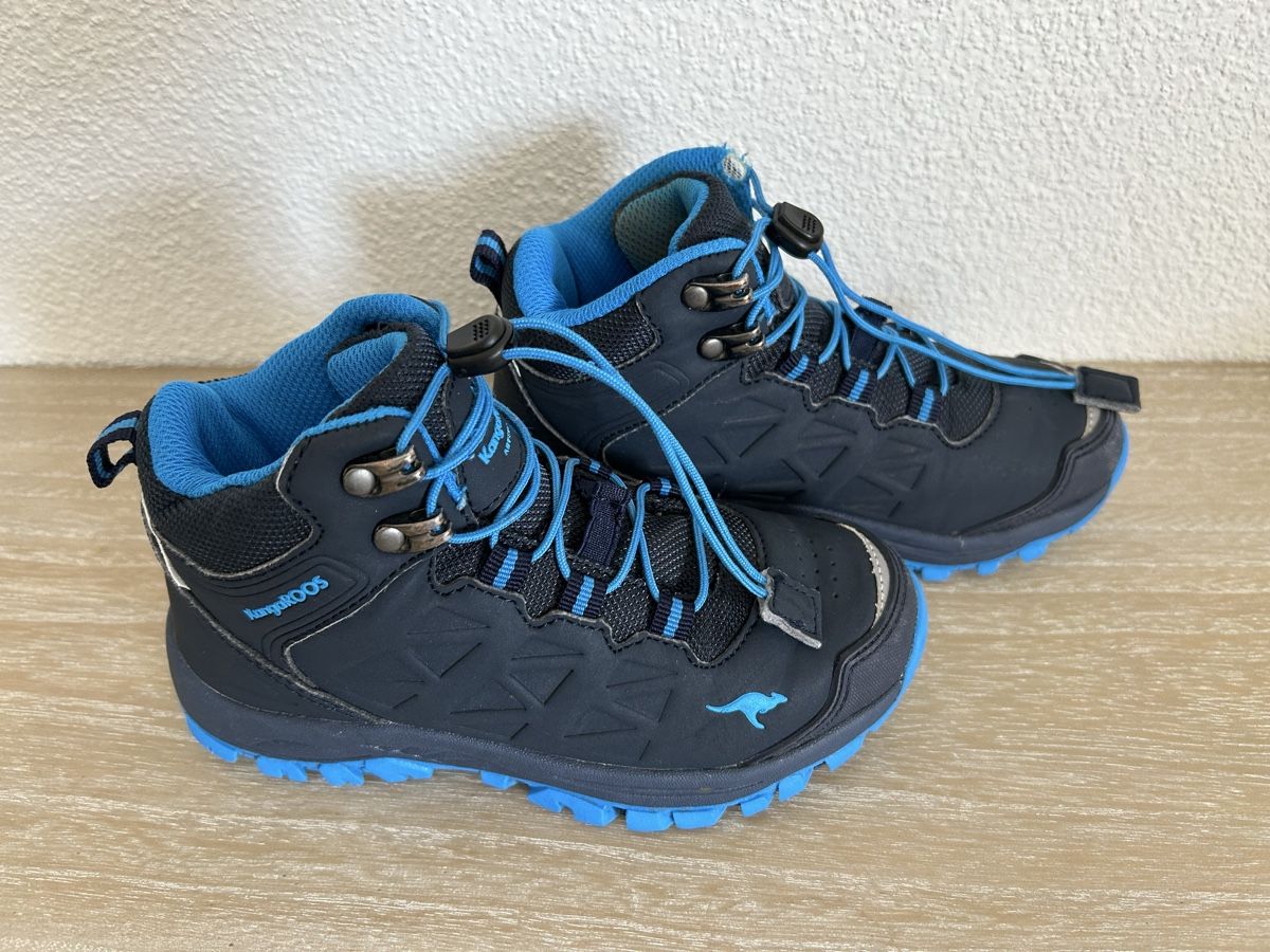 Scarpe per ragazzi: Kinder Wanderschuhe Gr. 30 KangaROOS, Top Zustand  – Usato da Wolhusen venduto da eve_m6cg