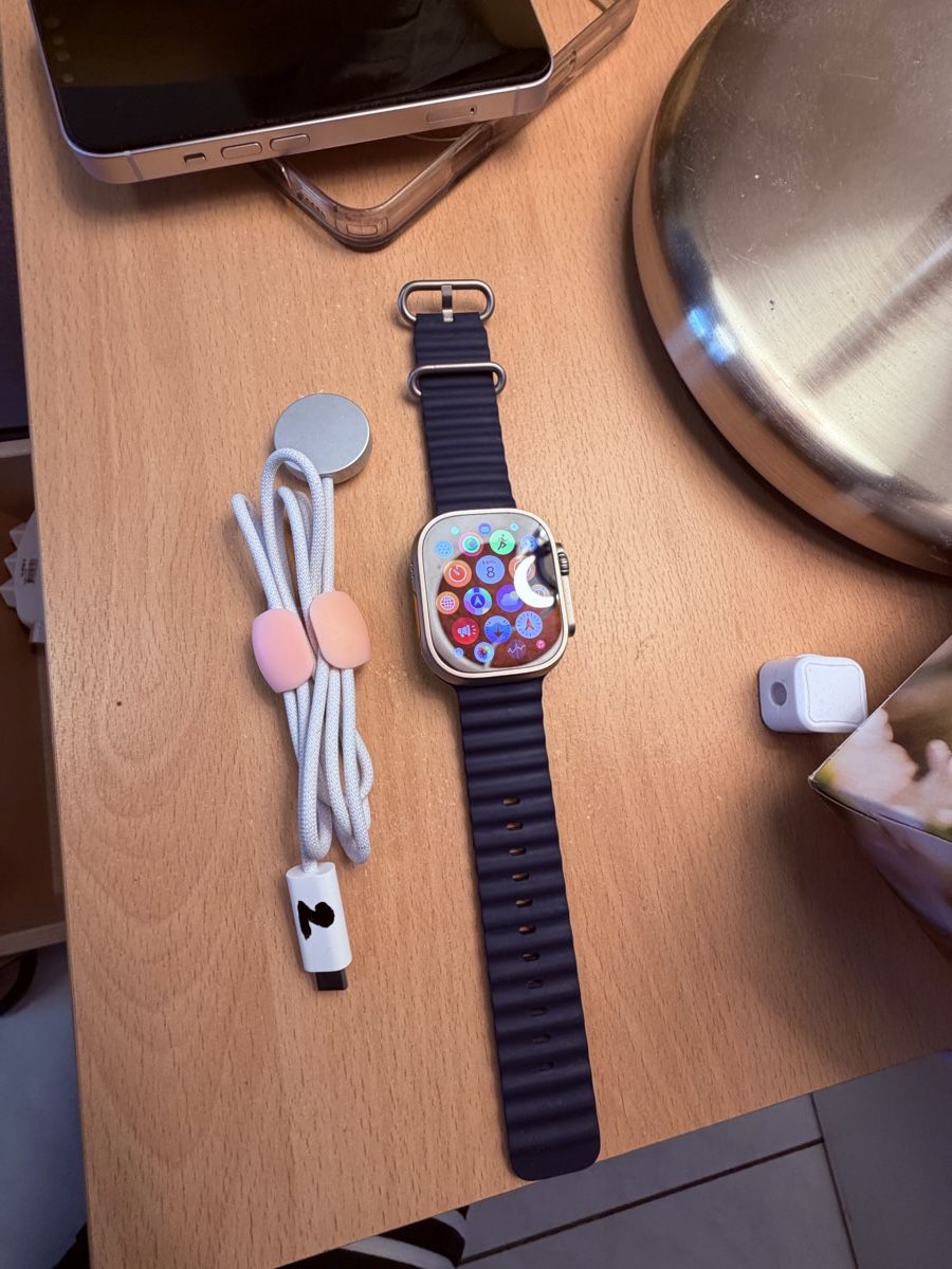 Apple Portables: IPhone 17Pro  256 GB + Apple Watch Ultra 2 – D'occasion à Oberweningen par Atlasbern 3