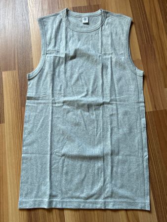 Graues Achselshirt - Ideal für den Sommer!