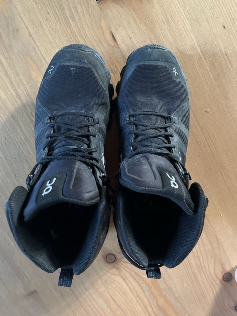 On Herrenschuhe: ON Cloud leichter Wanderschuh Gr. 40. wasserdicht, Schwar – Gebraucht aus Emmen von Sabinezundel