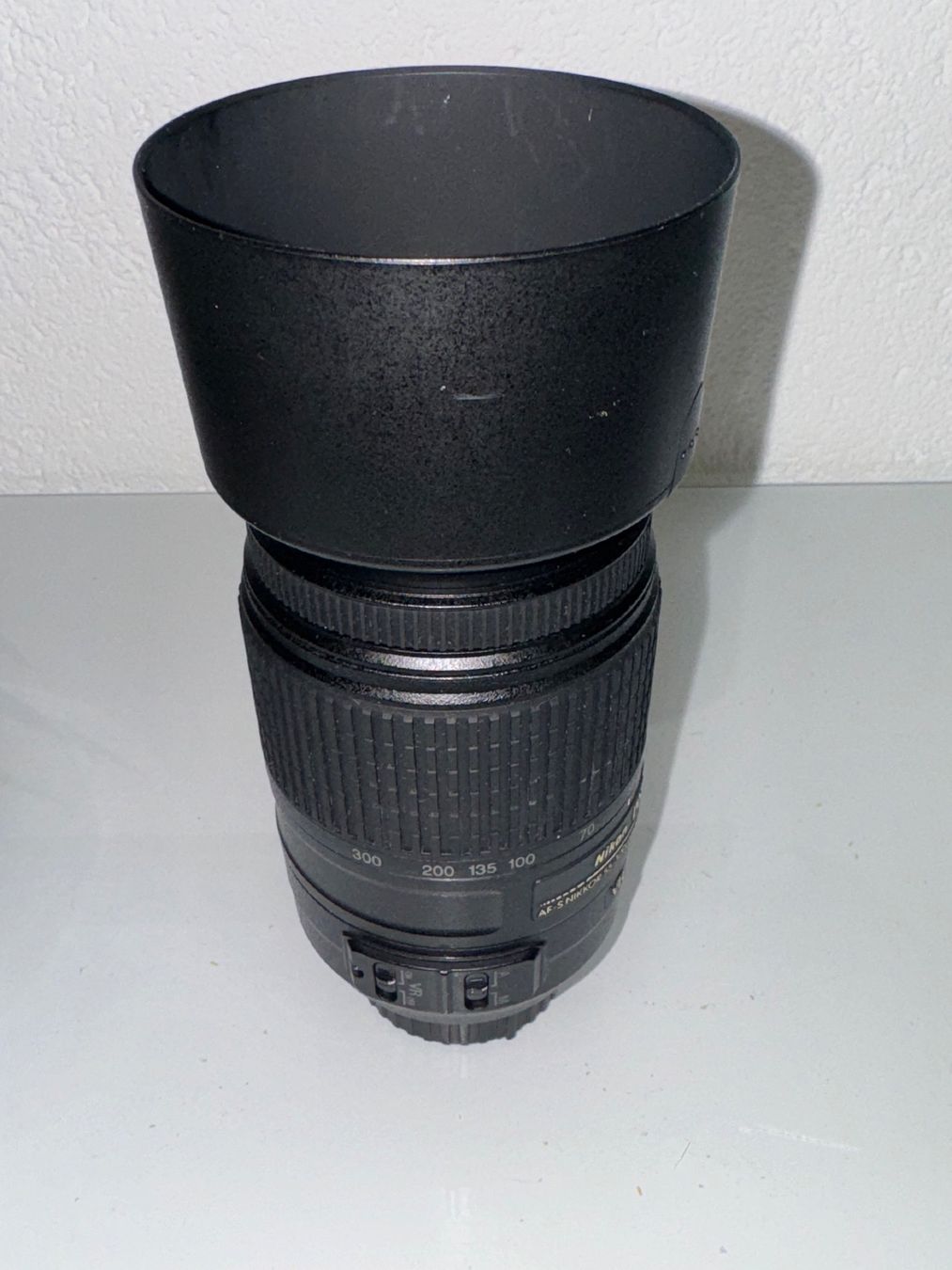 Nikon AF-S DX NIKKOR 18-105 f/3.5-5.6G ED VR Pro Pare-soleil nuérique (À nap-on