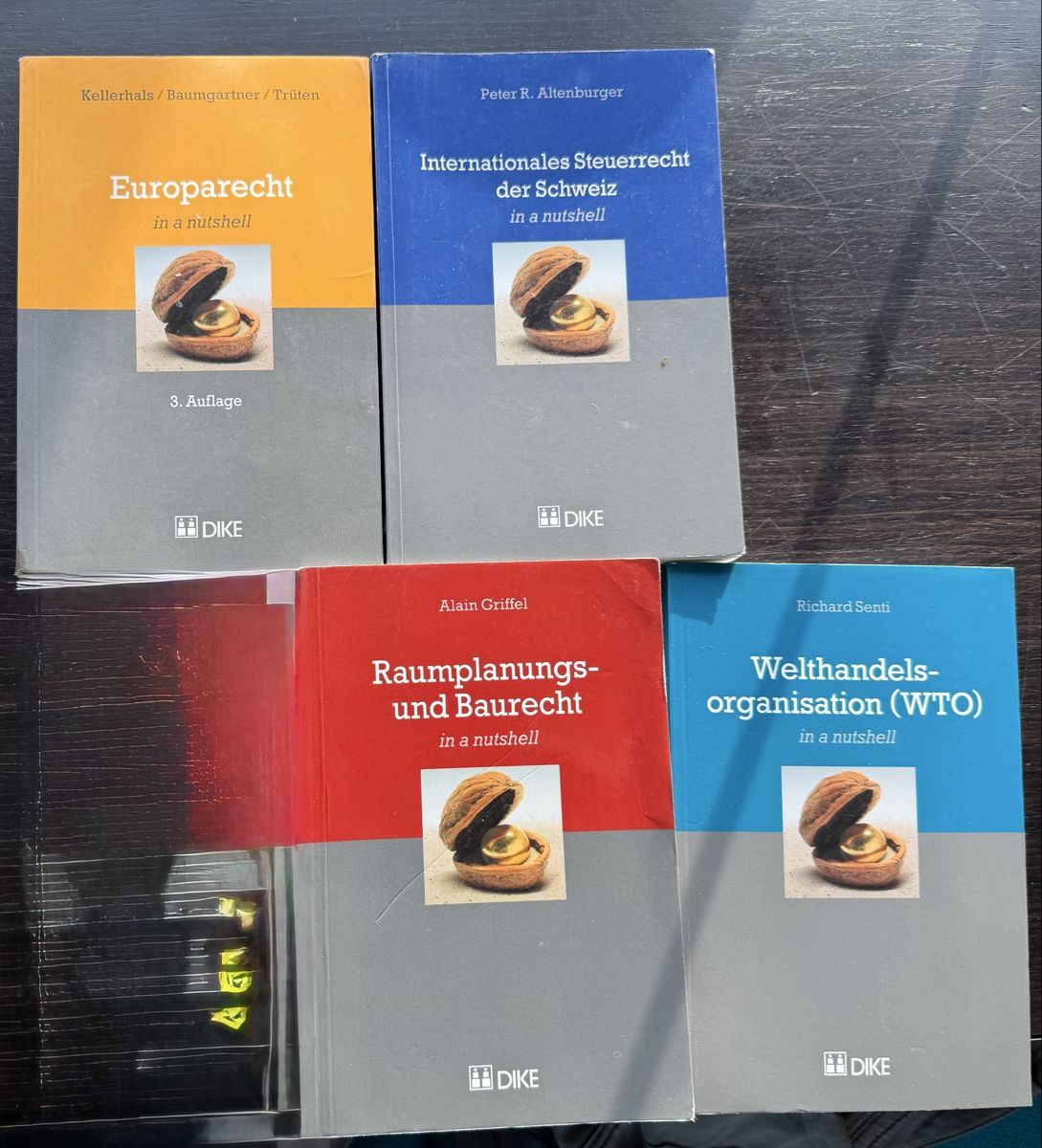 Libri: DIKE "in a nutshell Sammlung: 4 Bücher – Usato da Zürich venduto da Sebi999