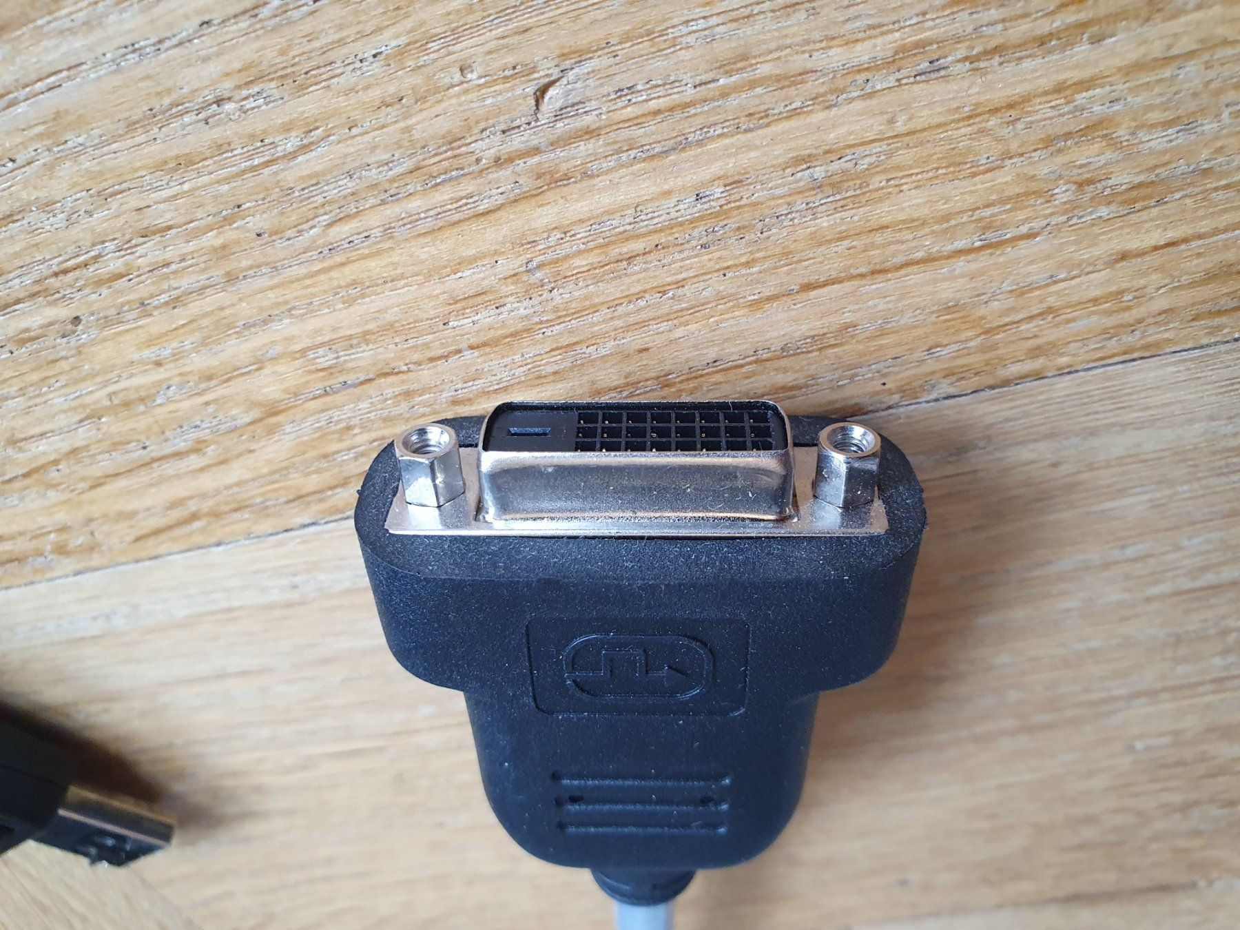 Unità & Adattatore: Displayport to DVI Adapter – Usato da Bern venduto da Llu 1