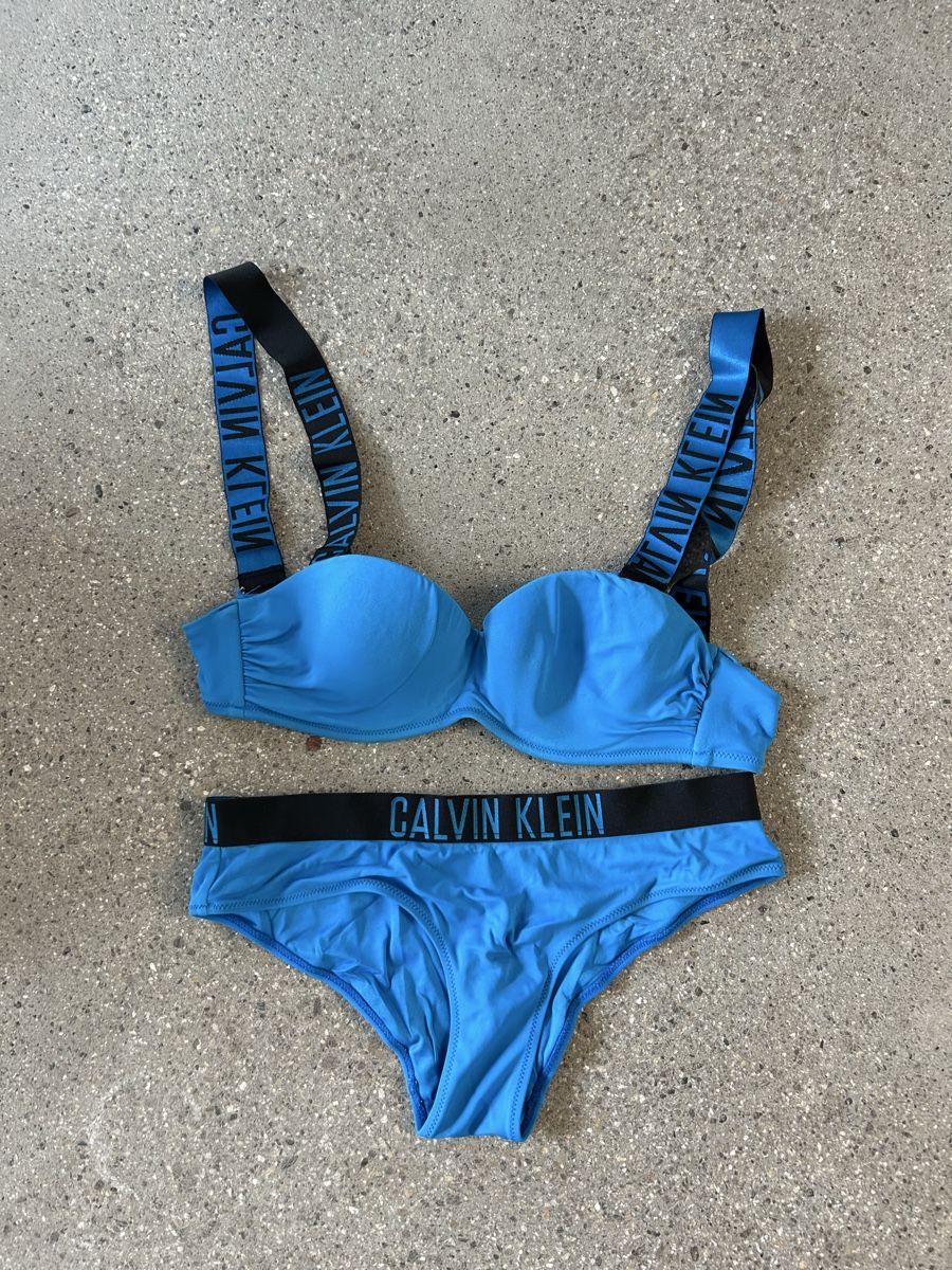 Calvin Klein Costumi da bagno & Bikini: Blaues Clavin-Klein-Bikini, Gr. M – Usato da Aarau venduto da megandris