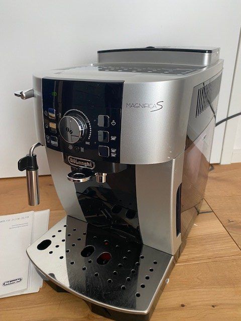 De'Longhi Macchine per caffè & Macchine per espresso: De'Longhi Magnifica S – Usato da Niederhasli venduto da Tigerproduct 5