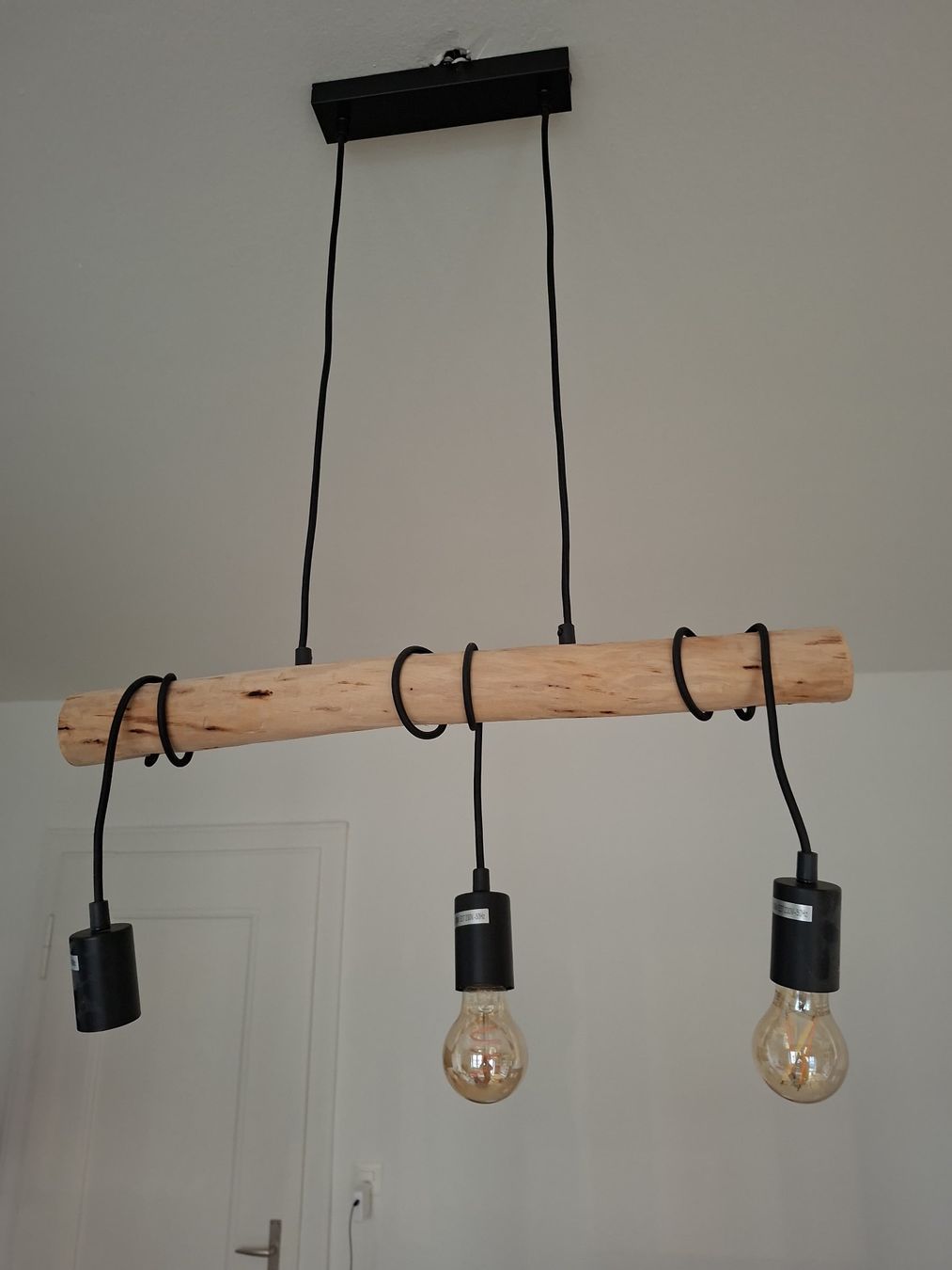 Lampadari & plafoniere: Schöne Deckenleuchte: Rustikale Holz Pendelleuchte – Usato da Zürich venduto da joh_5qf9 3