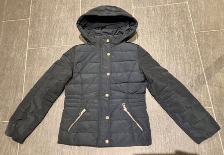 Wunderschöne, nachtblaue Daunenjacke Gr. 140
