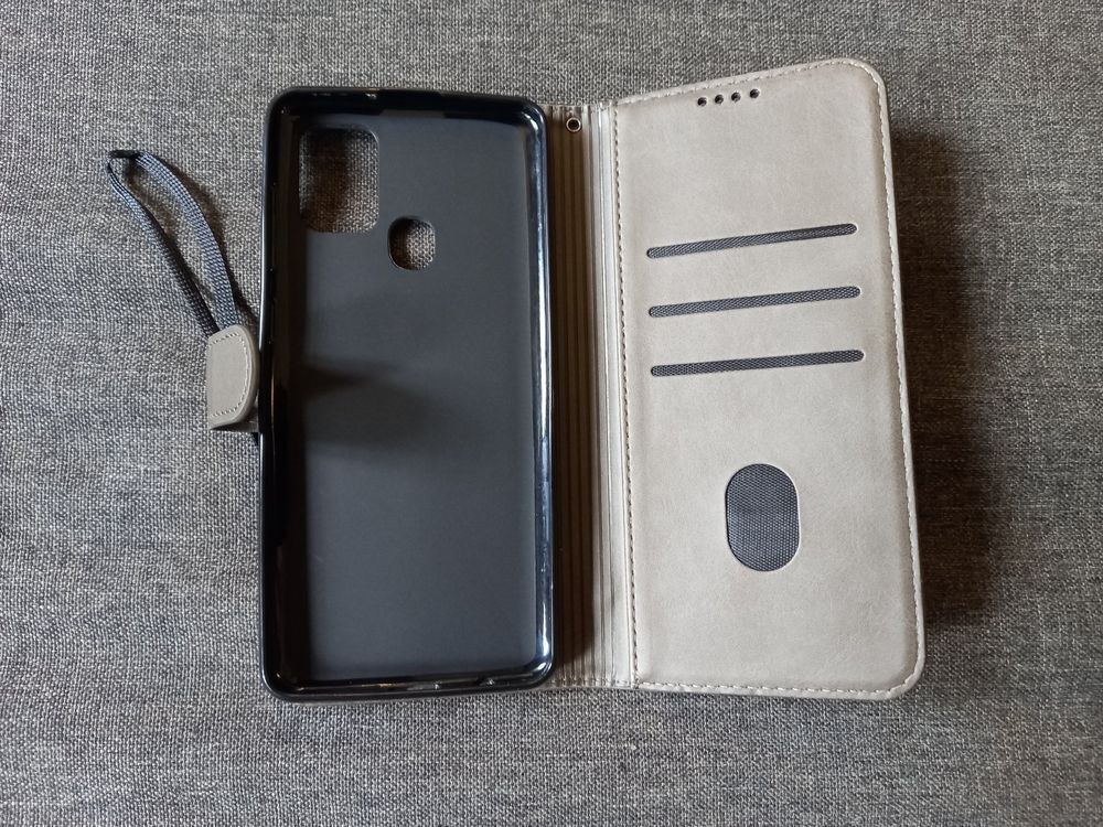 MagSafe 3-in-1 Brieftasche Mit AirTag-Halter & Ständer: RFID-Schutz, Für IPhone 14/13/12 – Leder-Optik