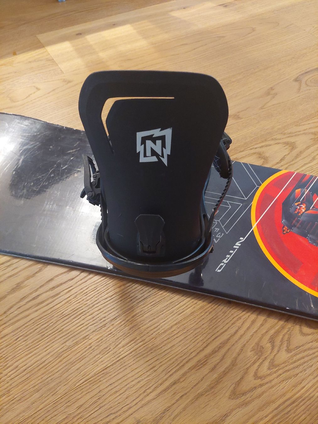 Snowboard Nitro Board: Nitro Snowboard mit Nitro Bindung 137cm – Usato da Frauenfeld venduto da sts123 2