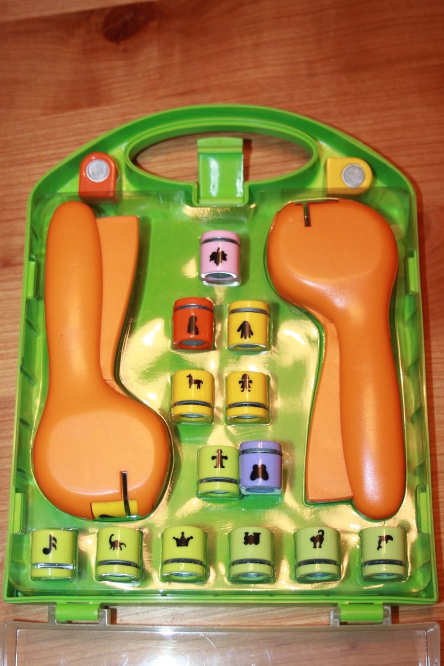 Kit bricolage: 2 Stanzsets von Jako-o – Usato da Wenslingen venduto da Strick4Alpaca 2
