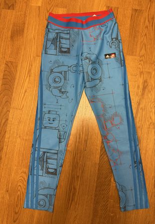 Adidas x Lego Hose Gr. 164 / XS - einfach geil!